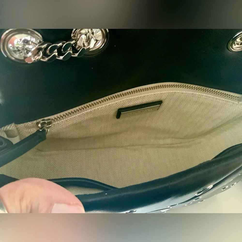 NWT TORY BURCH WILLA LEATHER GROMMETS SHOULDER CROSSBODY BAG - Picture 11 of 12